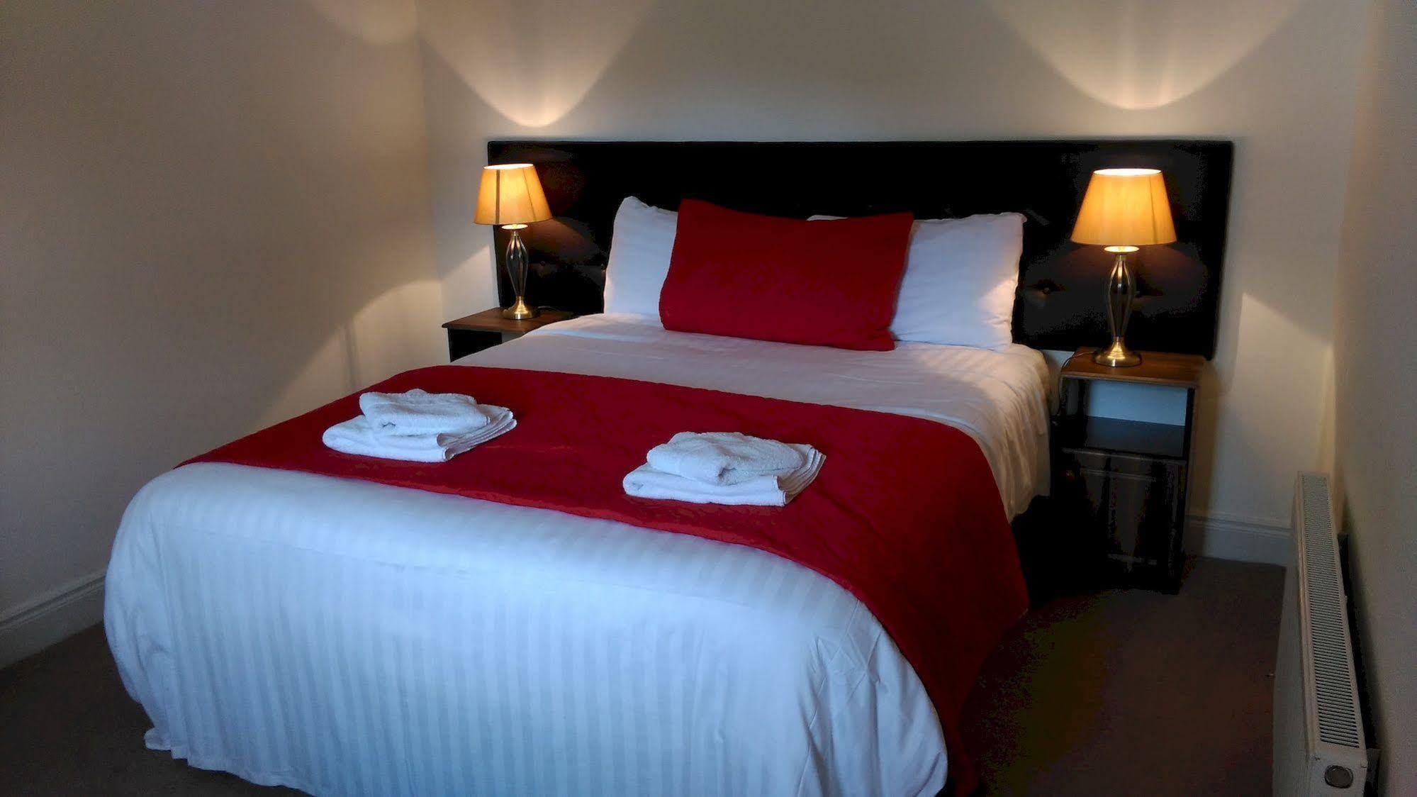 New Forest Estate Lodges Tyrrellspass 외부 사진