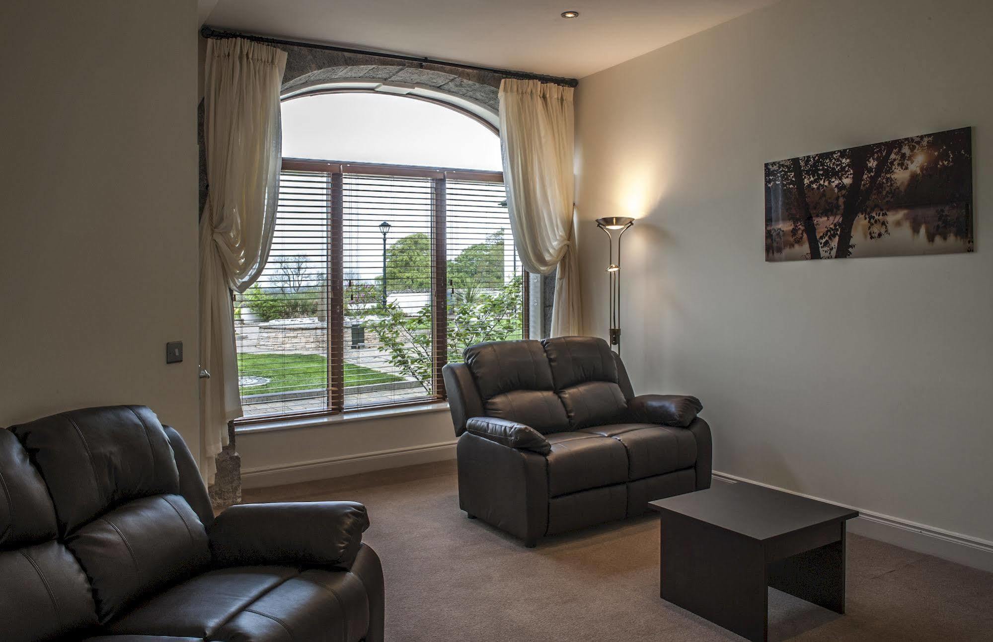 New Forest Estate Lodges Tyrrellspass 외부 사진