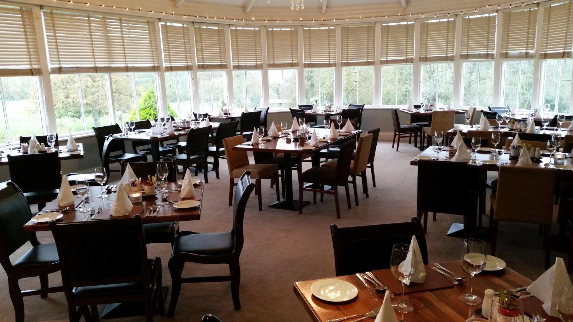 New Forest Estate Lodges Tyrrellspass 외부 사진